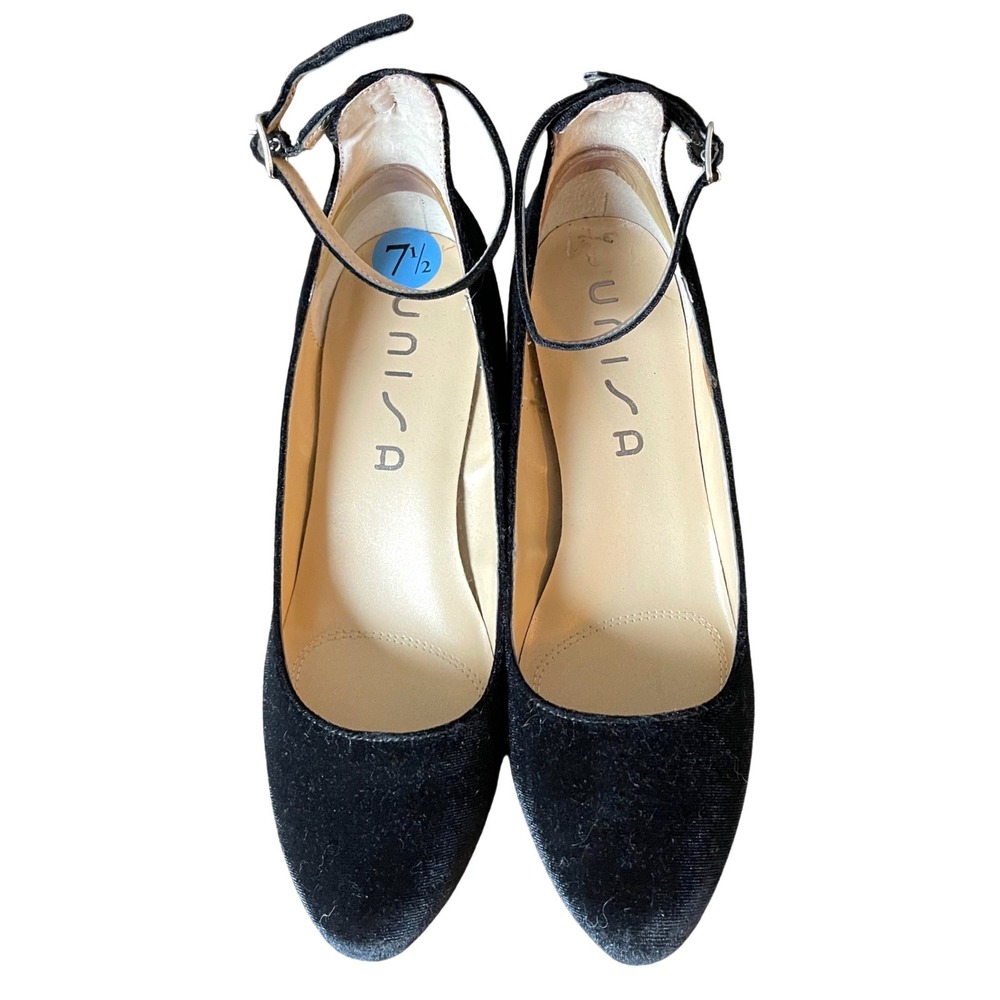 Unisa Velvet Block‎ Heel Pumps Womens 7.5/8 Black Goth Dark Academia Ankle Strap
